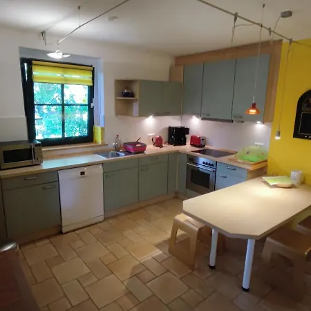 Five Oaks - Weisse Apartment