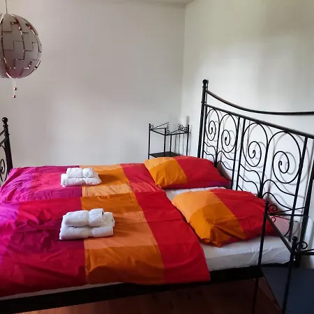 Five Oaks - Weisse Apartment